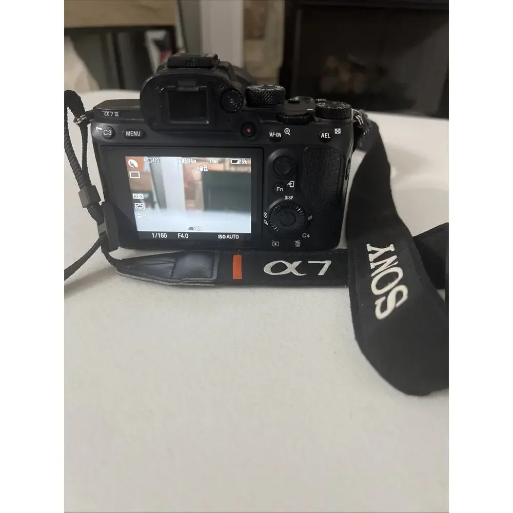 Sony Alpha a7 III 24.2MP Mirrorless Camera Zeiss FE 1.8/55mm Lens ILC-7M3